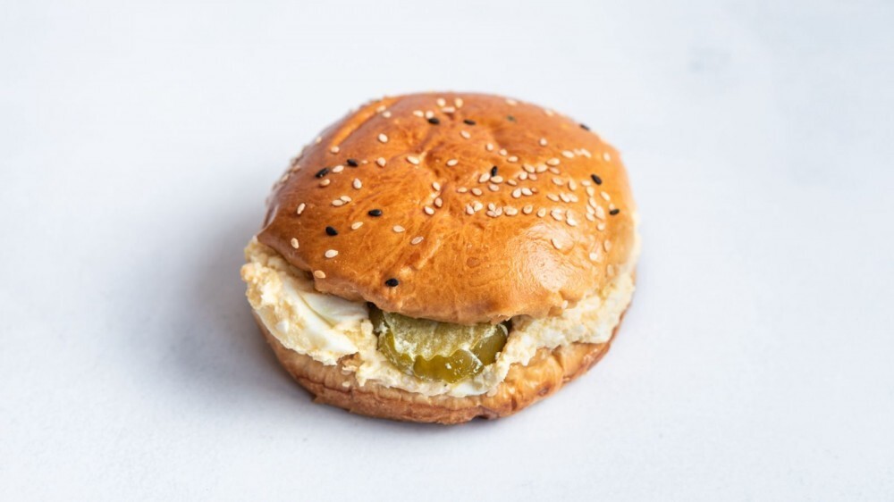 כריך סליידר סלט ביצים